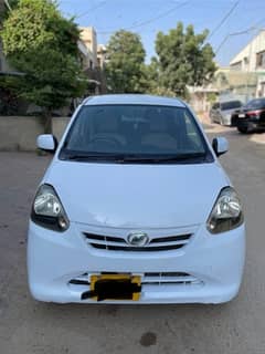 Daihatsu Mira 2012