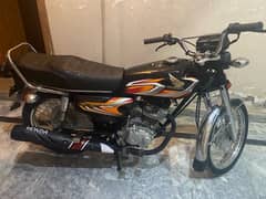 Honda CG125 2022 Black Color  O3OOO11OO93  کال کریں