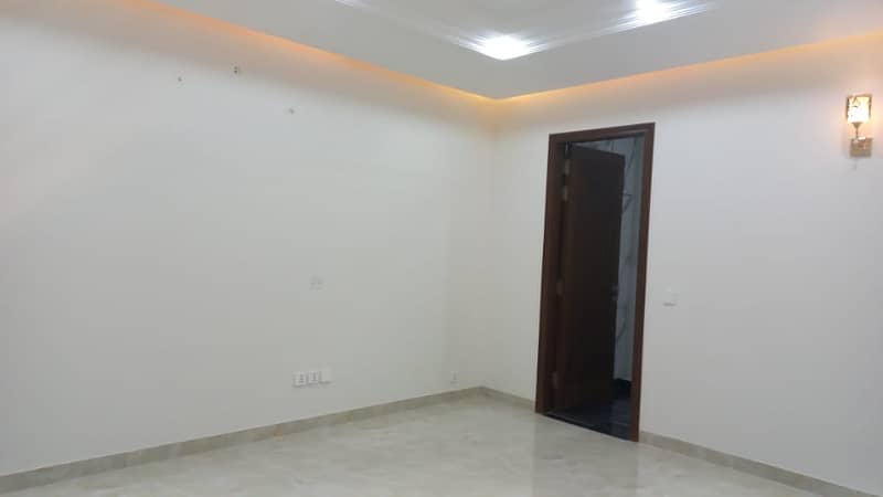 BRAND NEW 1 KANAL HOUSE FOR RENT IN BAHRIA TOWN LAHORE 17