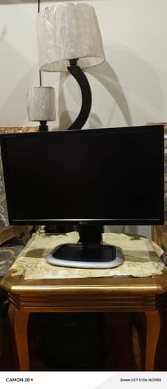 LG led moniter 24 inch Flatron e2411