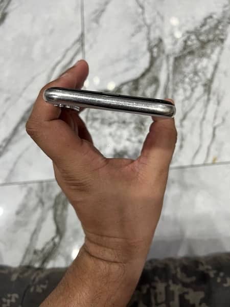 Iphone X 64 GB Non PTA (Sim Working) 6