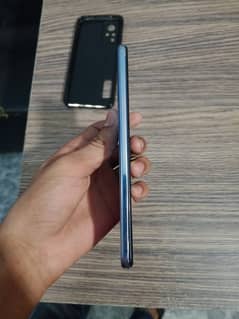 ViVO V21 FOR SALE