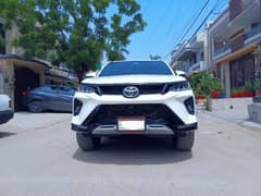 Toyota Fortuner Legender