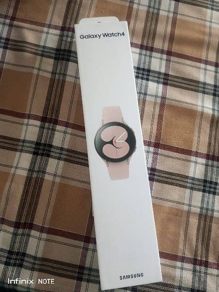 Samsung Galaxy smartwatch 04 Brand New 2