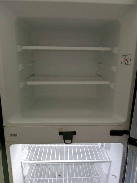 neat and clean fridge 4