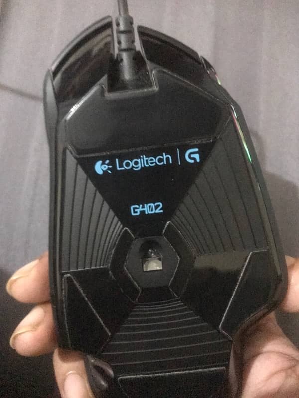 Selling Logitech G402 Hyperion Fury Original in karachi 3