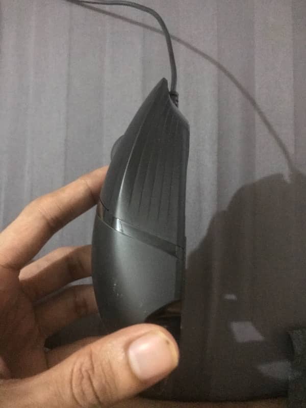 Selling Logitech G402 Hyperion Fury Original in karachi 4