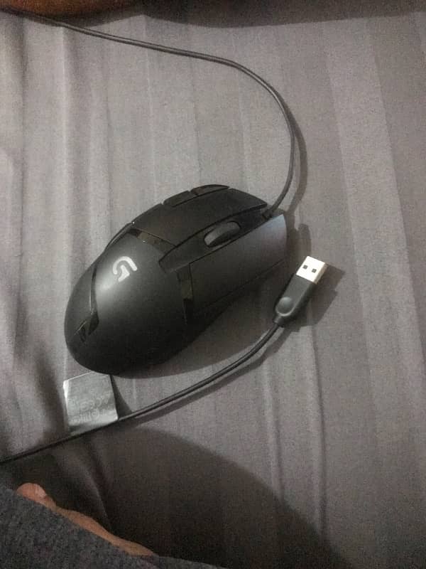 Selling Logitech G402 Hyperion Fury Original in karachi 6