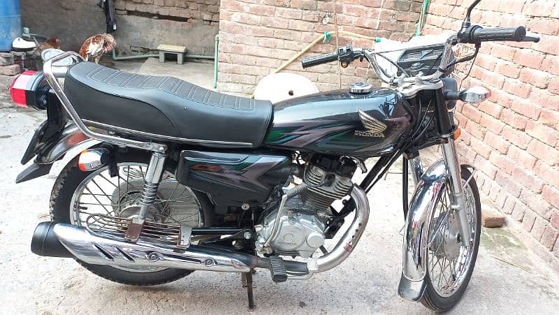 Honda CG 125 Black 2