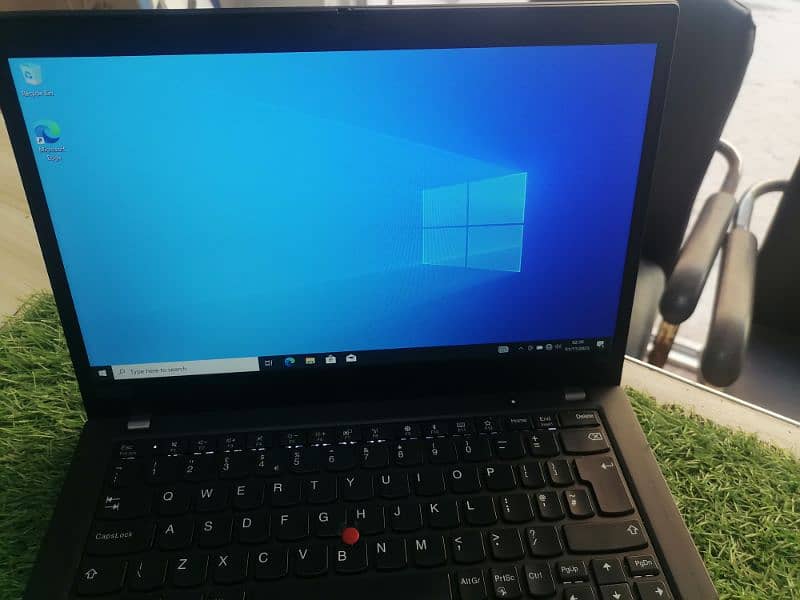 Lenovo x390 i7 8th gen with 16 GB RAM 9