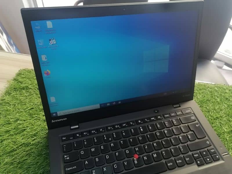 Lenovo X1 Carbon i5 5th gen 1080p HD display 3