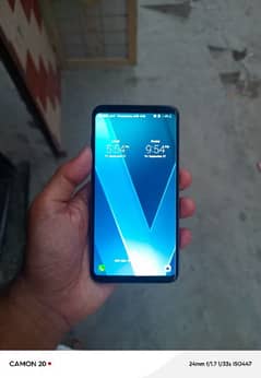 L. G V30 6/128GB