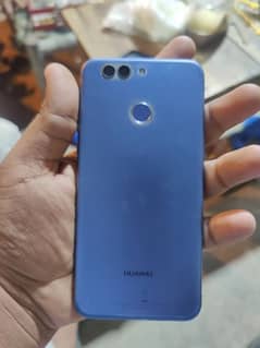 Huawei Nova 2i