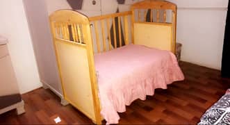 Baby cot for sale