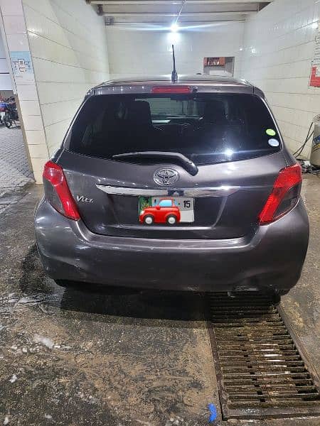 Toyota Vitz 2012 1