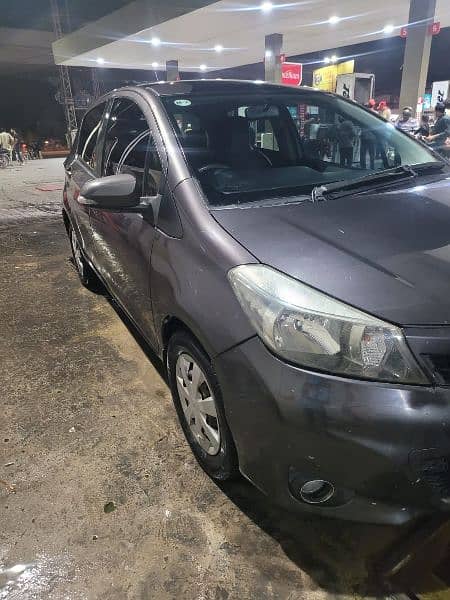 Toyota Vitz 2012 5