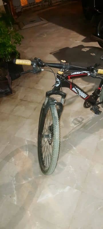 Used Mountain Bicycle with original Shimano gears 10