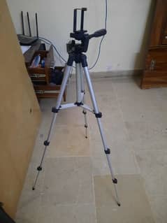 Tripod