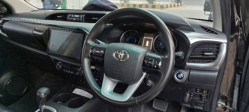 Toyota Hilux 2018 1