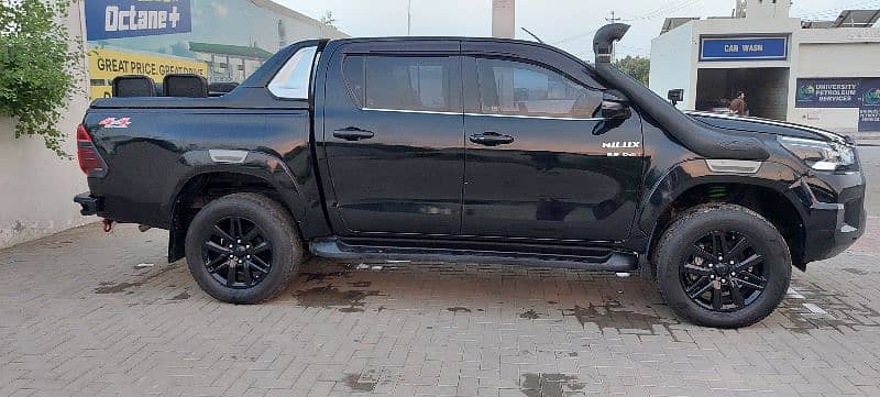 Toyota Hilux 2018 3