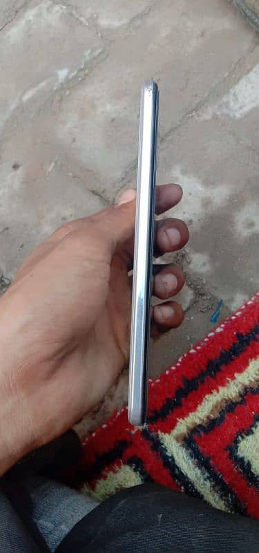 Vivo V21. . . . Memory 8/128. . . . Condition 9/10 1