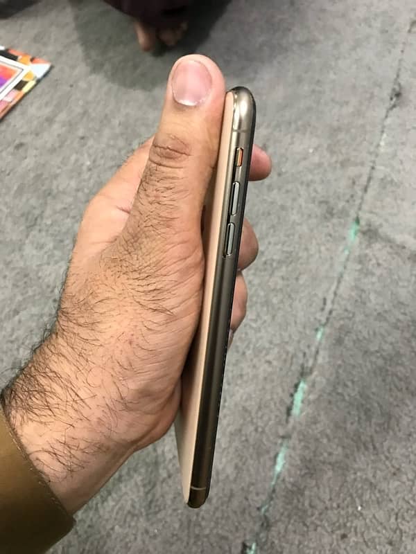 iPhone XS Max 64 GB pta approved 2