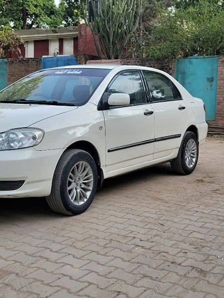 Toyota Corolla 2.0 D 2005 4