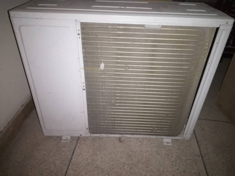 Chunghong Ruba Heat & Cool Inverter 1