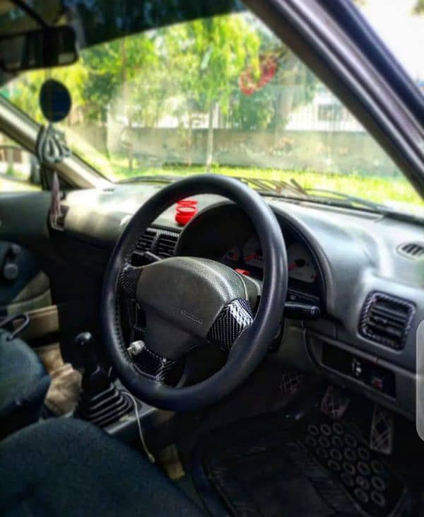 Suzuki Cultus VXRi Metallic Indica Model 2009 in an eminent condition. 4