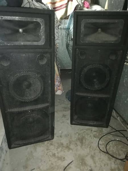 sp4 dj speaker forsale 0