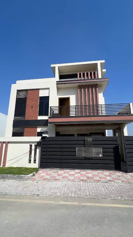 10 marla Luxurious House for sale in Kohistan Enclave H Block 0