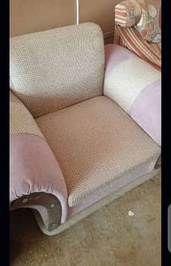 7 seatr sofa set good condition