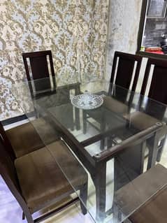 Dining table 0