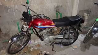 Honda 125 Red Color