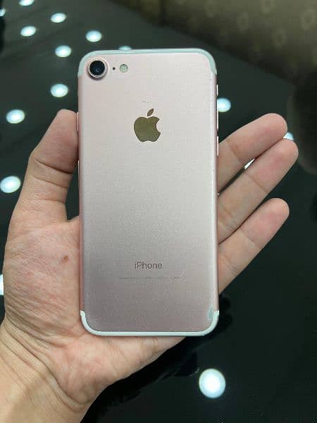 IPHONE 7 128  ROSE GOLD PTA APPROVED. 2