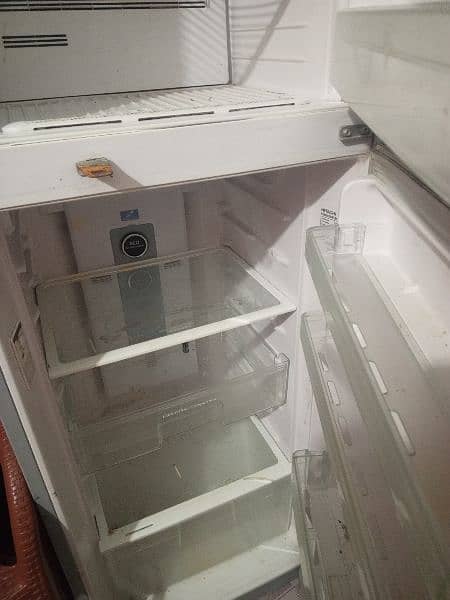 Hitachi refrigerator freezer 2