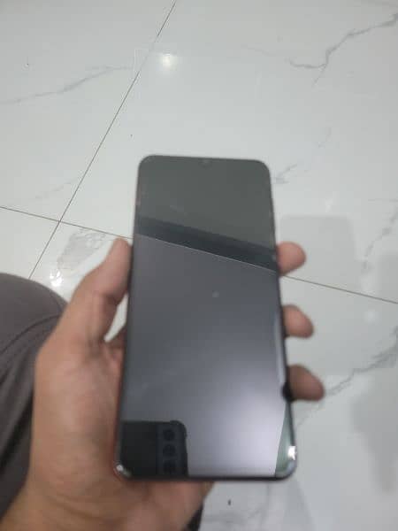 samsyng galaxy A04 condition  10/9 with box charger 3