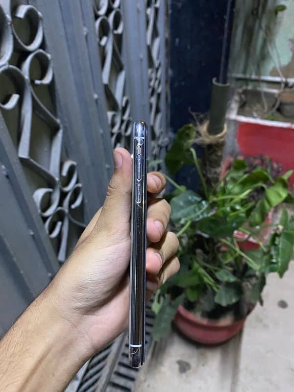 iphone xs pta approved 3