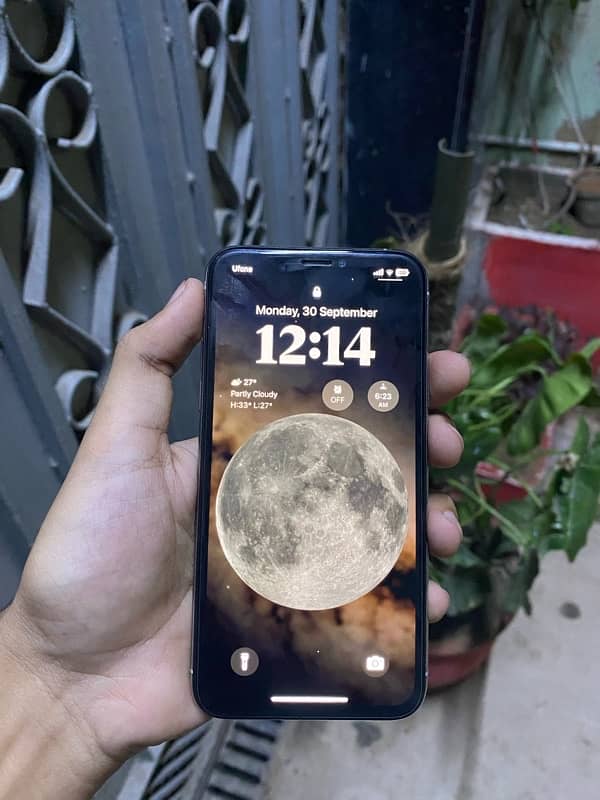 iphone xs pta approved 4