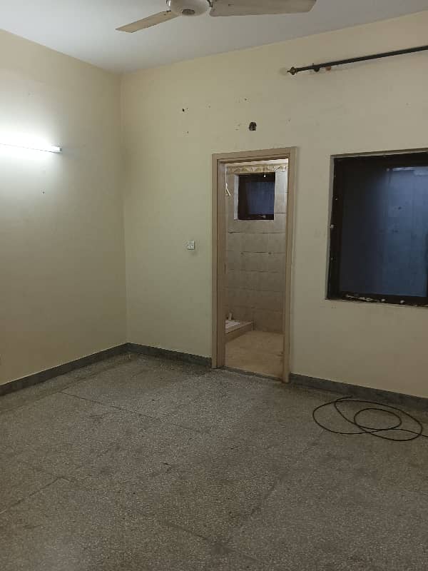 G-11/3 FGEHA D-Type 2nd Floor Flat For Sale Investor Price 2