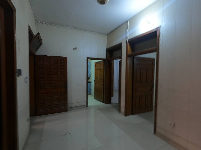 Book A Prime Location 5 Marla House In Allama Iqbal Town - Nizam Block 1