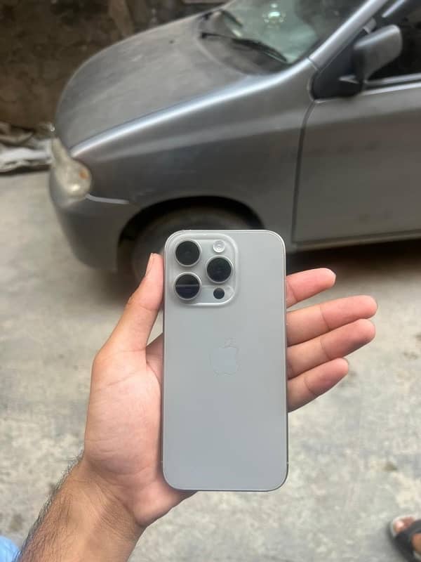 Iphone 15 Pro Jv Natural Titanium 2