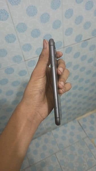 iphone 11 urgent sell 4