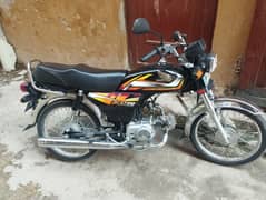 honda CD 70 total 9000 chala ha single use fresh bike ha