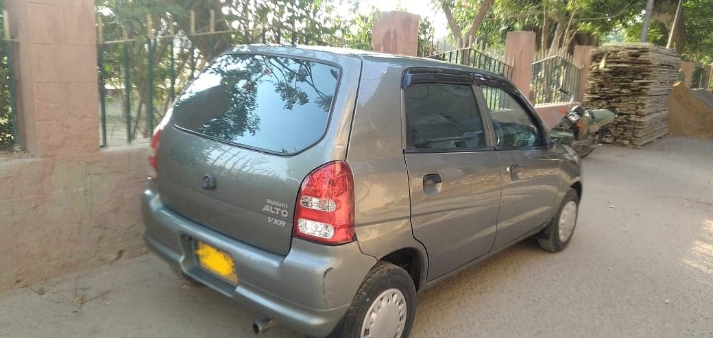 Suzuki Alto 2011 2 12