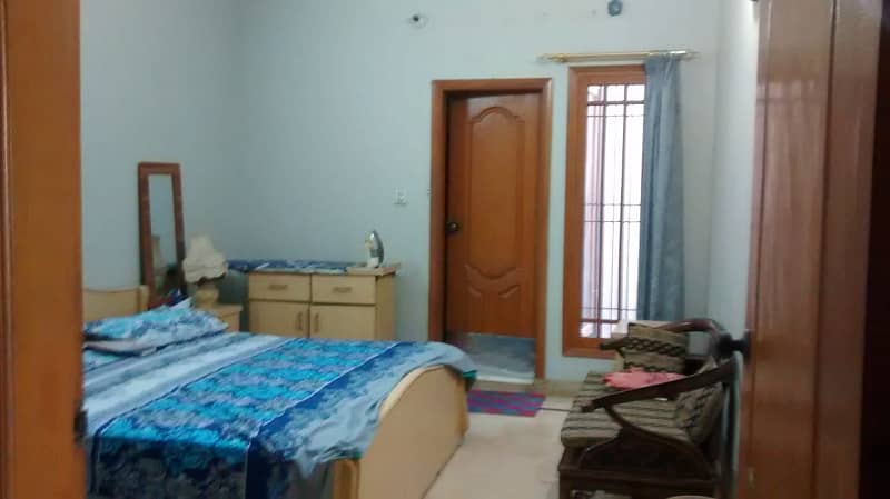 1000 Yards Well Maintained House For Sale In FB Area Block 4 5