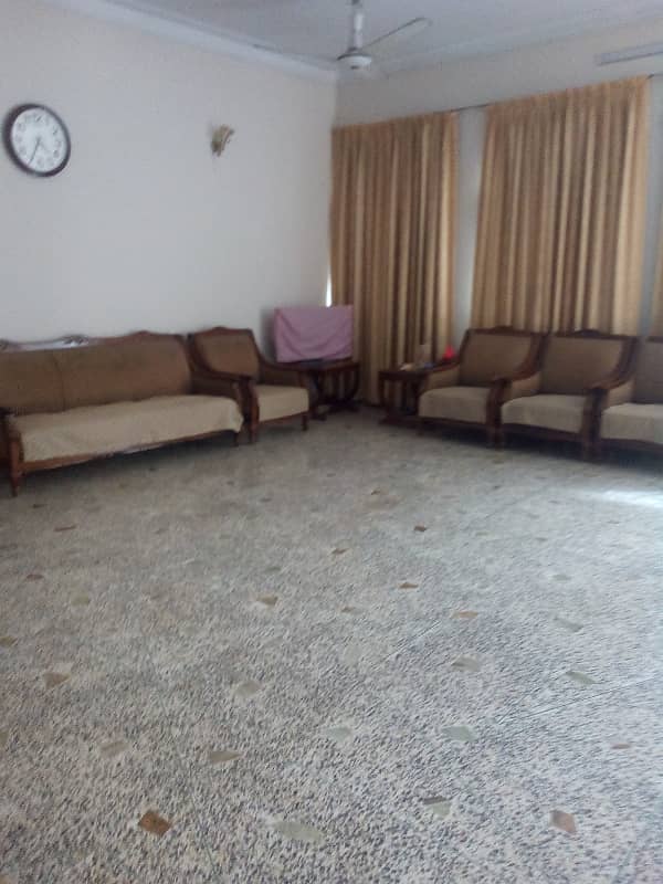 1000 Yards Well Maintained House For Sale In FB Area Block 4 7