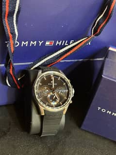 TOMMY HILFIGER