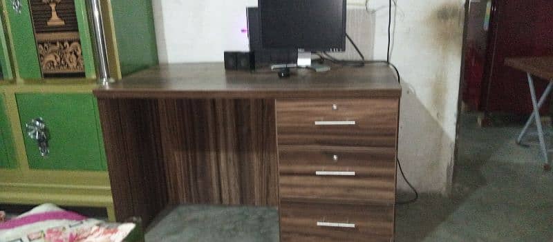 new table for sale urgent 3