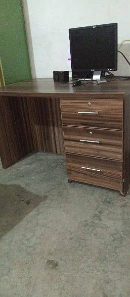 new table for sale urgent 4